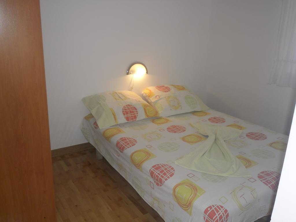Apartments Golubic Sveti Petar  Room photo