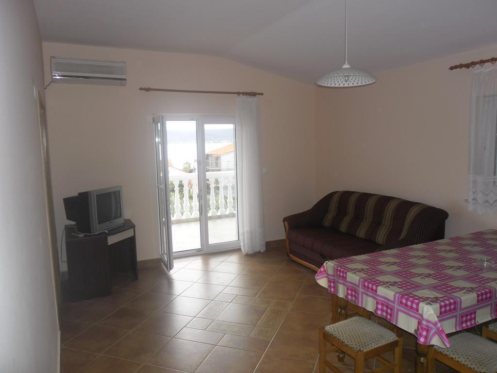Apartments Golubic Sveti Petar  Room photo